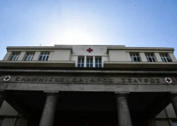 Ασανσέρ έπεσε στον «Ερυθρό Σταυρό» – 4 τραυματίες