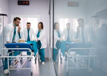 Εντατικές παρεμβάσεις για τη βελτίωση στις εφημερίες των νοσοκομείων