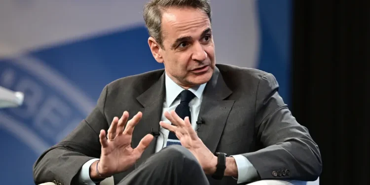 Μητσοτάκης: Απαρνείται τη woke ατζέντα και βάζει “φρένο” στα σενάρια για δεξιές συμμαχίες – “Υπάρχουν δύο φύλα, αυτό υπαγορεύει η βιολογία”