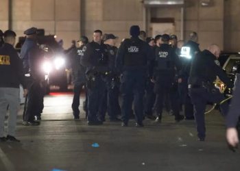 Νέα Υόρκη: Πυροβολισμοί στο Κουίνς με δεκατρείς τραυματίες