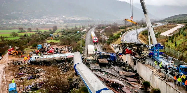 Η Hellenic Train ισχυρίζεται πάλι ότι δεν μετέφερε εύφλεκτα υλικά το μοιραίο τρένο στα Τέμπη