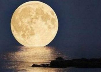 Η πρώτη πανσέληνος του 2025 – Ποιο είναι το «Φεγγάρι του Λύκου»