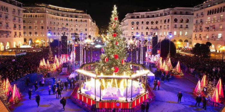 Θεσσαλονίκη: Αυξημένη εμπορική κίνηση στις γιορτές – Ικανοποίηση αλλά και προβληματισμός