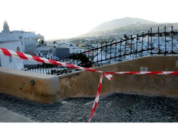 Σαντορίνη: Ισχυρή δόνηση, μεγέθους 5.0 Ρίχτερ – Αισθητός στην Αθήνα