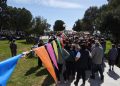 Πώς αμείβονται όσοι και όσες εργάζονται την Καθαρά Δευτέρα