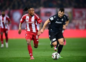 Super League: Κυρίαρχος στο ντέρμπι ο Ολυμπιακός, παραμένει στην κορυφή