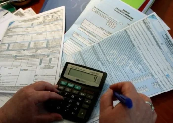 Φορολογικές δηλώσεις: Οι εκπτώσεις και οι αλλαγές – Τι ζητούν οι λογιστές