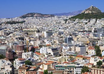 ΟΟΣΑ: Εκτίναξη των εσόδων από ακίνητα στην Ελλάδα – Η άλλη όψη της στεγαστικής κρίσης