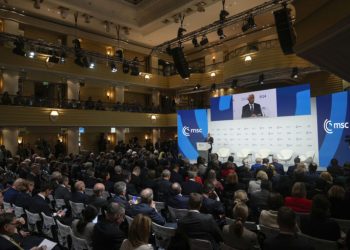 Διάσκεψη Μονάχου: «Καμία συμφωνία για την Ουκρανία χωρίς το Κίεβο», λένε Ευρωπαίοι και Ζελένσκι