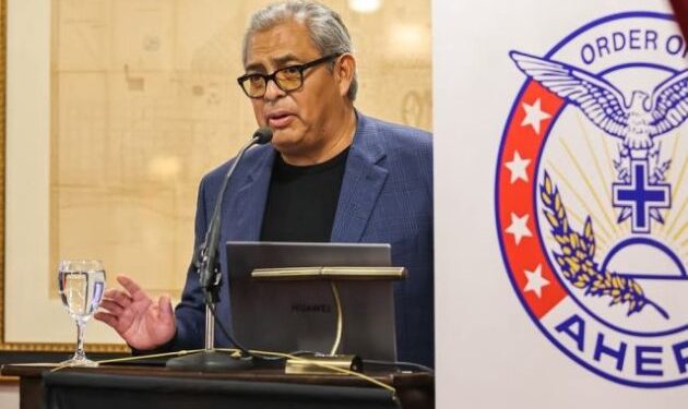 Ed Macha: «Η Ελλάδα, με τα πλούσια κοιτάσματα βωξίτη, νικελίου και χρυσού, μπορεί να γίνει κρίσιμος παίκτης στην παγκόσμια αλυσίδα εφοδιασμού»