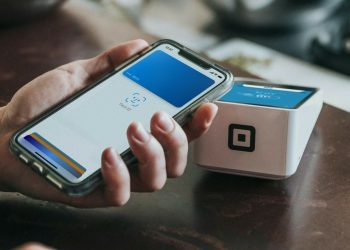 Πληρωμή επιδομάτων και μέσω προπληρωμένης κάρτας από 15 Μαρτίου