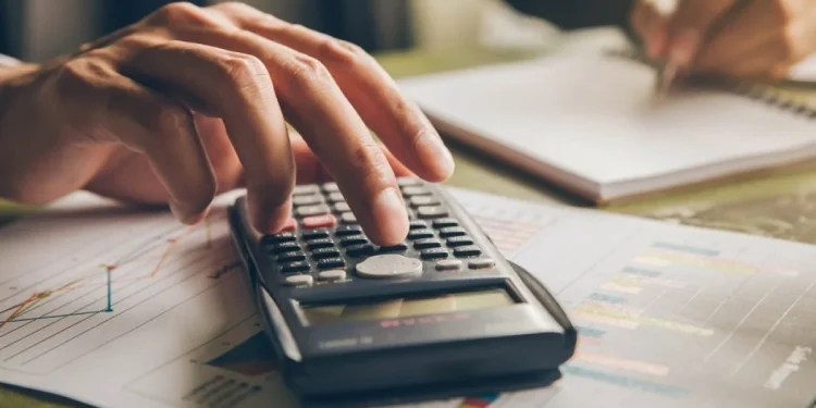 Ποιοι εργαζόμενοι με μπλοκάκι θα πληρώσουν έξτρα ασφαλιστικές εισφορές