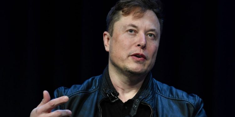 O Έλον Μασκ προειδοποίησε για τη μεγάλη εισβολή το 2040 – «Θα ξεπεράσουν σε αριθμό τους ανθρώπους»