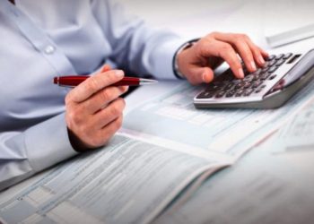 Φορολογικές δηλώσεις 2025: Βαρύτερα τα φετινά εκκαθαριστικά