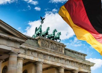 Γερμανοί οικονομολόγοι προς ΕΕ: Μην κάνετε το λάθος της Βρετανίας κατά την δεκαετία του 1930