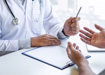 Ξεκινούν αύριο τα sms για τον δωρεάν καρδιολογικό έλεγχο – Ποιοι θα τα λάβουν