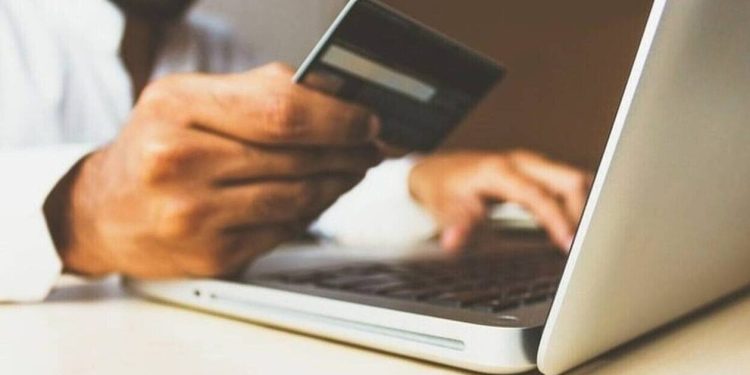 Από τις 15 Μαρτίου η προπληρωμένη κάρτα για τα επιδόματα