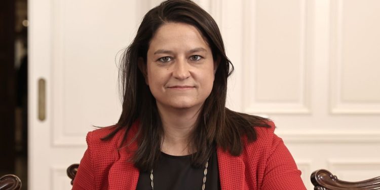 Νίκη Κεραμέως: Μείωση εισφορών και Ψηφιακή Κάρτα Εργασίας – Τι αλλάζει για τους εργαζόμενους;