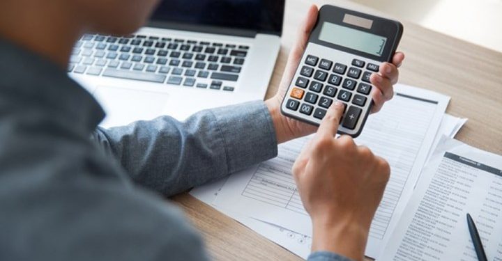 Υπουργείο Εργασίας: Μείωση ασφαλιστικών εισφορών για υπερωρίες και ειδικές αποδοχές στους εργαζομένους πλήρους απασχόλησης