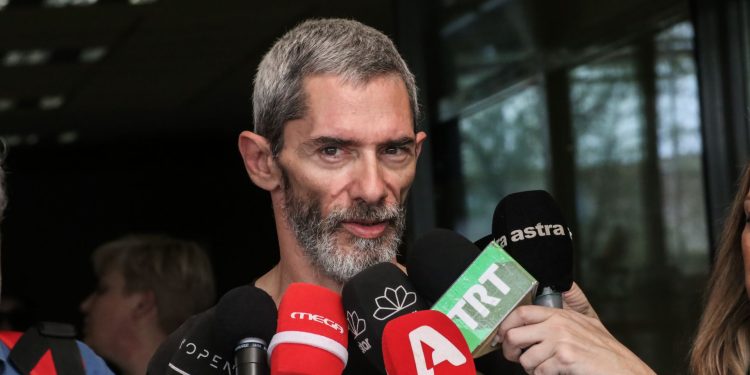 Τέμπη: «Μέσα στη δικογραφία υπάρχει τεχνική έκθεση με πλαστογραφία» λέει ο πραγματογνώμονας Κώστας Λακαφώσης