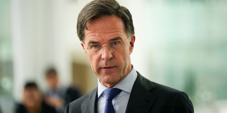 Μαρκ Ρούτε: Πολύ πάνω από το 3% του ΑΕΠ πρέπει να αυξηθούν οι αμυντικές δαπάνες των κρατών μελών του ΝΑΤΟ