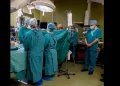 Υπόκλιση των γιατρών στον μικρό Άγγελο με ενός λεπτού σιγή πριν αφαιρέσουν τα όργανα