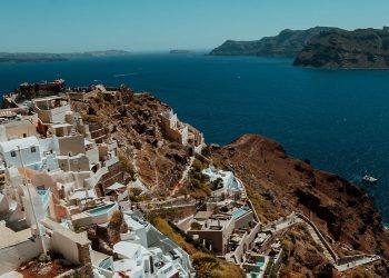 Σεισμοί στη Σαντορίνη – Καραστάθης: «Παρατηρείται μείωση του ρυθμού σεισμικότητας»