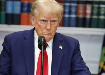 Το Associated Press έκανε μήνυση στην κυβέρνηση Τραμπ για τον αποκλεισμό από τον Λευκό Οίκο