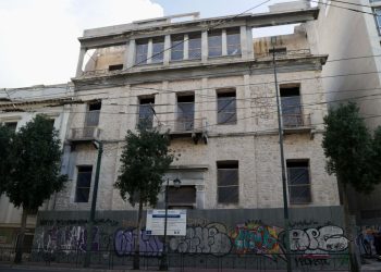 Ένα ακόμη εμβληματικό κτίριο αποκαθίσταται στο κέντρο της Αθήνας