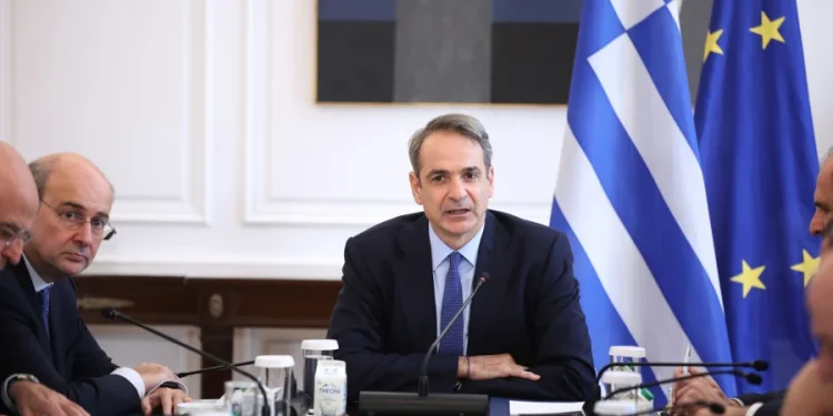 Ανοιχτός ο ανασχηματισμός από το απόγευμα και μετά