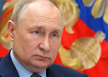 Η μεγάλη απόφαση που καλείται να πάρει ο Πούτιν: Προέλαση στα πεδία ή σύμπλευση με τις ΗΠΑ;