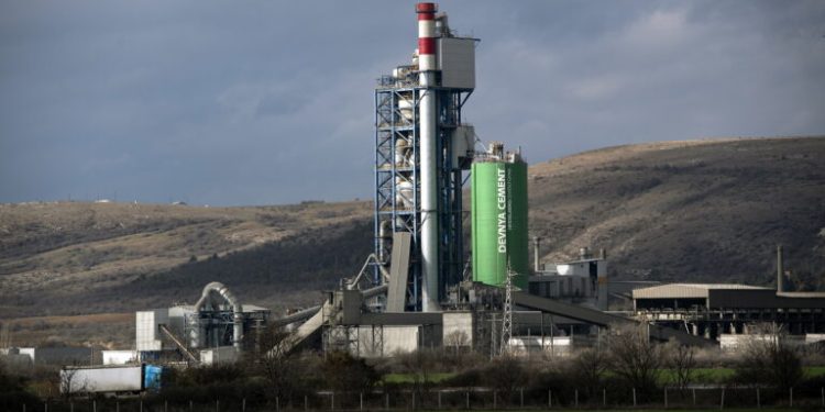 Επτά ευρωπαϊκές χώρες υποστηρίζουν το γαλλικό σχέδιο διάσωσης της χημικής βιομηχανίας στην ΕΕ