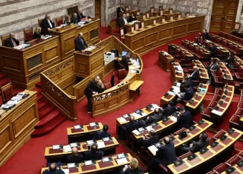 Προανακριτική για τα Τέμπη: Σήμερα η εξέταση του αιτήματος Τριαντόπουλου