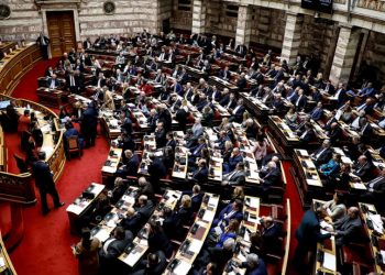 Βουλή: Κορυφώνεται με ονομαστική ψηφοφορία η συζήτηση της πρότασης δυσπιστίας