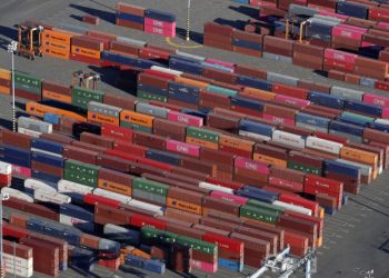 Σύμβουλος Εμπορίου του Λευκού Οίκου: Ο πρόεδρος Τραμπ δεν αμφιταλαντεύεται για την επιβολή δασμών