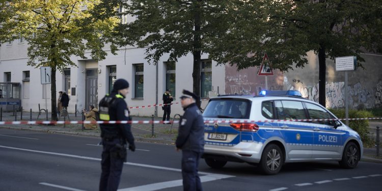 Αυτοκίνητο έπεσε σε πλήθος στη γερμανική πόλη Μάνχαϊμ – Ένας νεκρός και τραυματίες, συνελήφθη ύποπτος