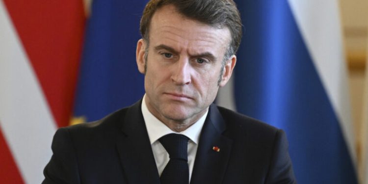 Την επέκταση της πυρηνικής ομπρέλας εξετάζει ο Μακρόν – Τι θα προτείνει στη σημερινή Σύνοδο Κορυφής