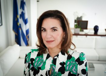 Ο. Κεφαλογιάννη στην διεθνή τουριστική έκθεση ΙΤΒ: Θετικά τα μηνύματα για τον τουρισμό και το 2025