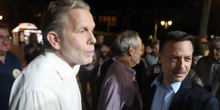 Ο Παύλος Γερουλάνος και ο Χάρης Δούκας / EUROKINISSI / Φωτογραφία του Γιώργου Κονταρίνη