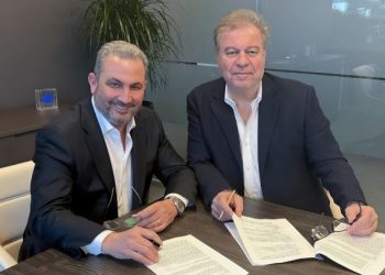 Συμφωνία Ομίλου AKTOR και Greenline για ανάπτυξη έργων ΑΠΕ