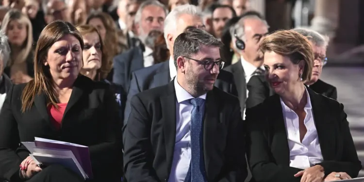 Νίκος Ανδρουλάκης και Ζωή Κωνσταντοπούλου / (ΤΑΤΙΑΝΑ ΜΠΟΛΑΡΗ/EUROKINISSI)