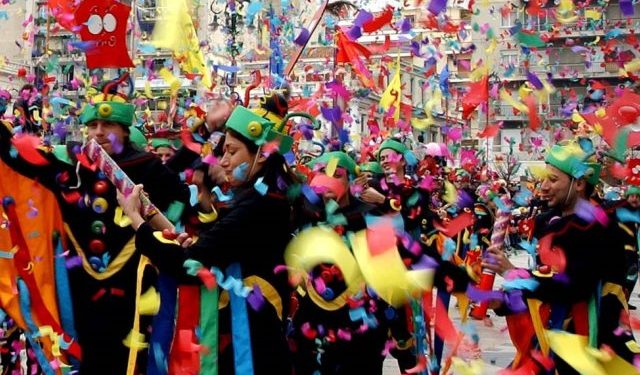 Δήμος Αλίμου: Μεγάλη αποκριάτικη παρέλαση σήμερα Κυριακή 2 Μαρτίου