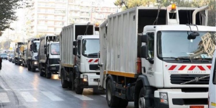 Δήμος Αθηναίων: Με ίχνη «ραδιενεργών αποβλήτων» κυκλοφορούν απορριμματοφόρα