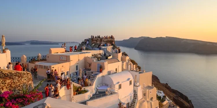 Τουριστική «άνοιξη» για τη χειμερινή σεζόν στην Ελλάδα