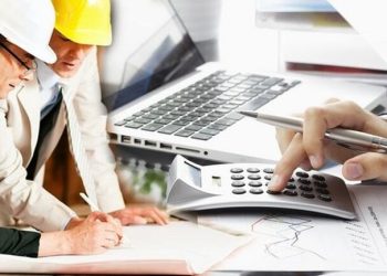 Ελεύθεροι επαγγελματίες: Ποιες αλλαγές έρχονται στο τεκμαρτό εισόδημα