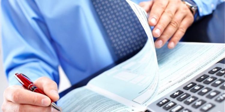 Φορολογική δήλωση: Τα 30 «κλειδιά» για λιγότερο φόρο