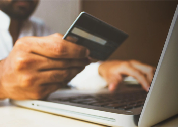 Επιδόματα: Τα δύο πράγματα που δεν θα μπορείς να αγοράσεις με την προπληρωμένη κάρτα