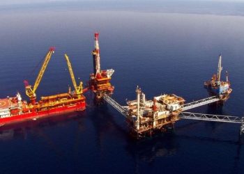 Chevron: Επιβεβαίωσε το ενδιαφέρον της να πραγματοποιήσει έρευνες για υδρογονάνθρακες στα θαλάσσια οικόπεδα Νότια Κρήτη Ι και ΙΙ