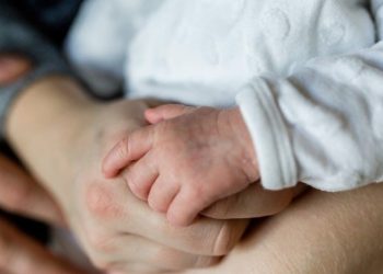 Επίδομα παιδιού: Πότε θα καταβληθεί η πρώτη δόση – Οι ημερομηνίες πληρωμών