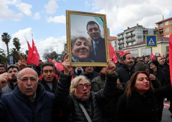 Διαδηλώσεις υπέρ του Ιμάμογλου σε όλη την Τουρκία REUTERS/Umit Bektas